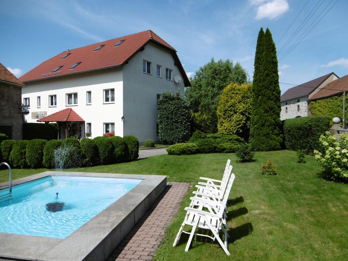 Hotel & Pension Assmann Hochkirch Exteriör bild